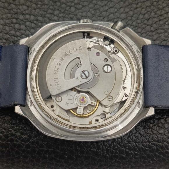 Vintage 1974 Square Orient Automatic Mens Silver Watch W/daydate & Blue accents - Picture 10 of 10